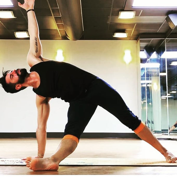 Men’s Yoga Pants: Your Guide to Fits, Fabrics & Inseams