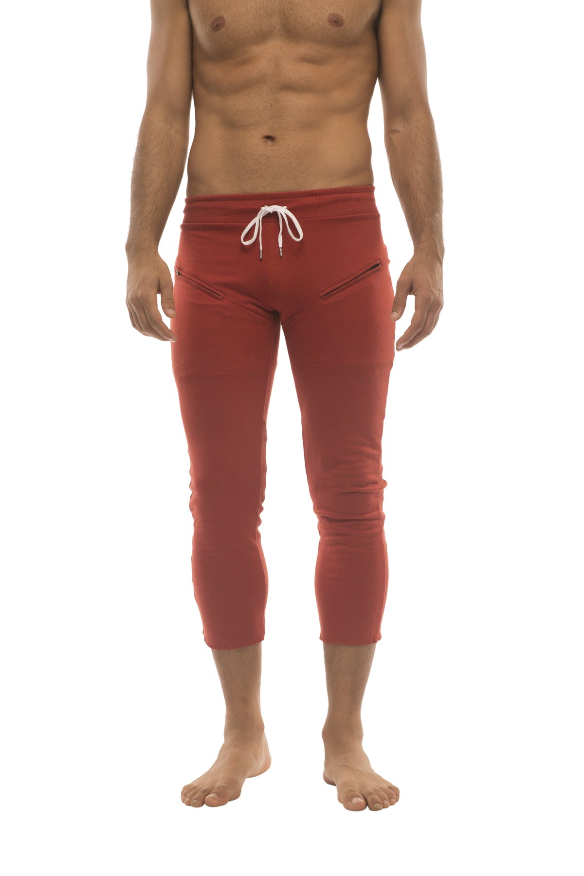 Mens 4/5 Zipper Pocket Capri Yoga Pants (Solid Cinnabar Red) – 4-rth